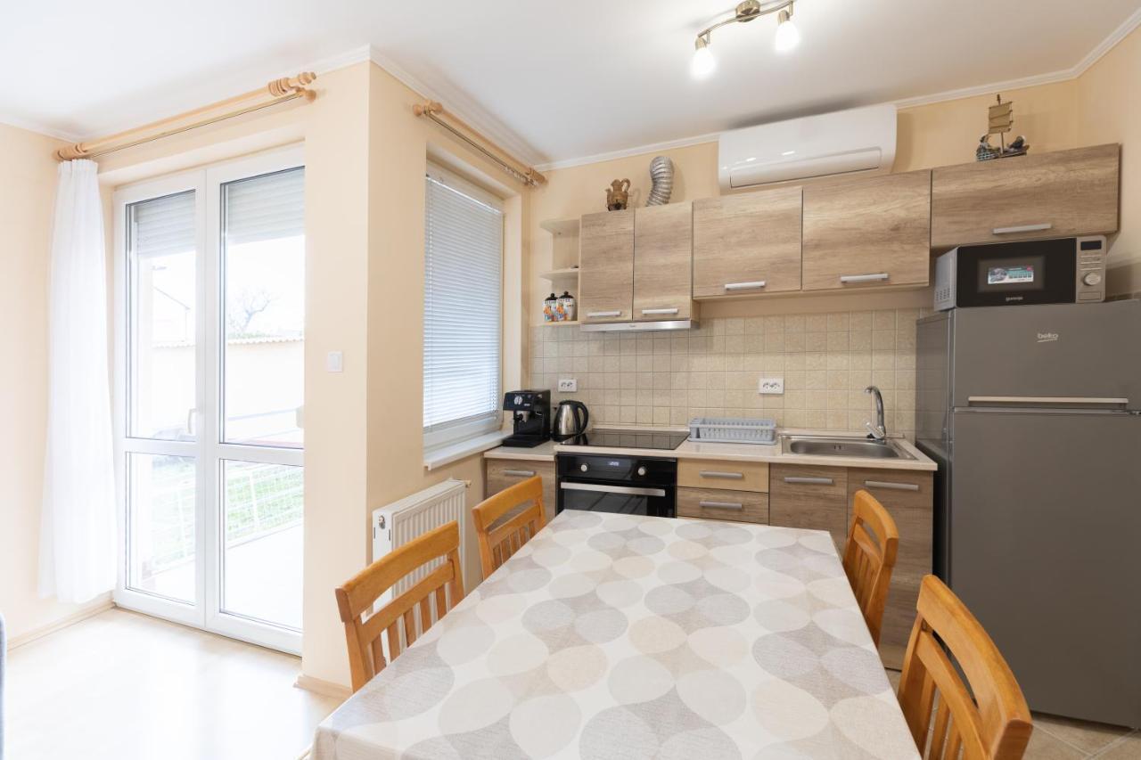 Márta Apartman Hajduszoboszlo Exterior foto