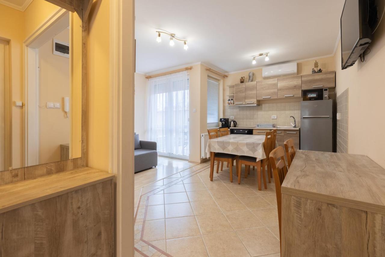 Márta Apartman Hajduszoboszlo Exterior foto